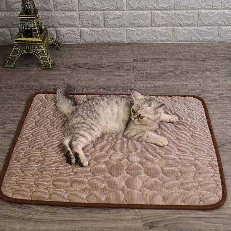 Cooling Pet Pad - Summer Ice Silk Mats for Dogs and Cats, Portable and Foldable Pet Bed Pads